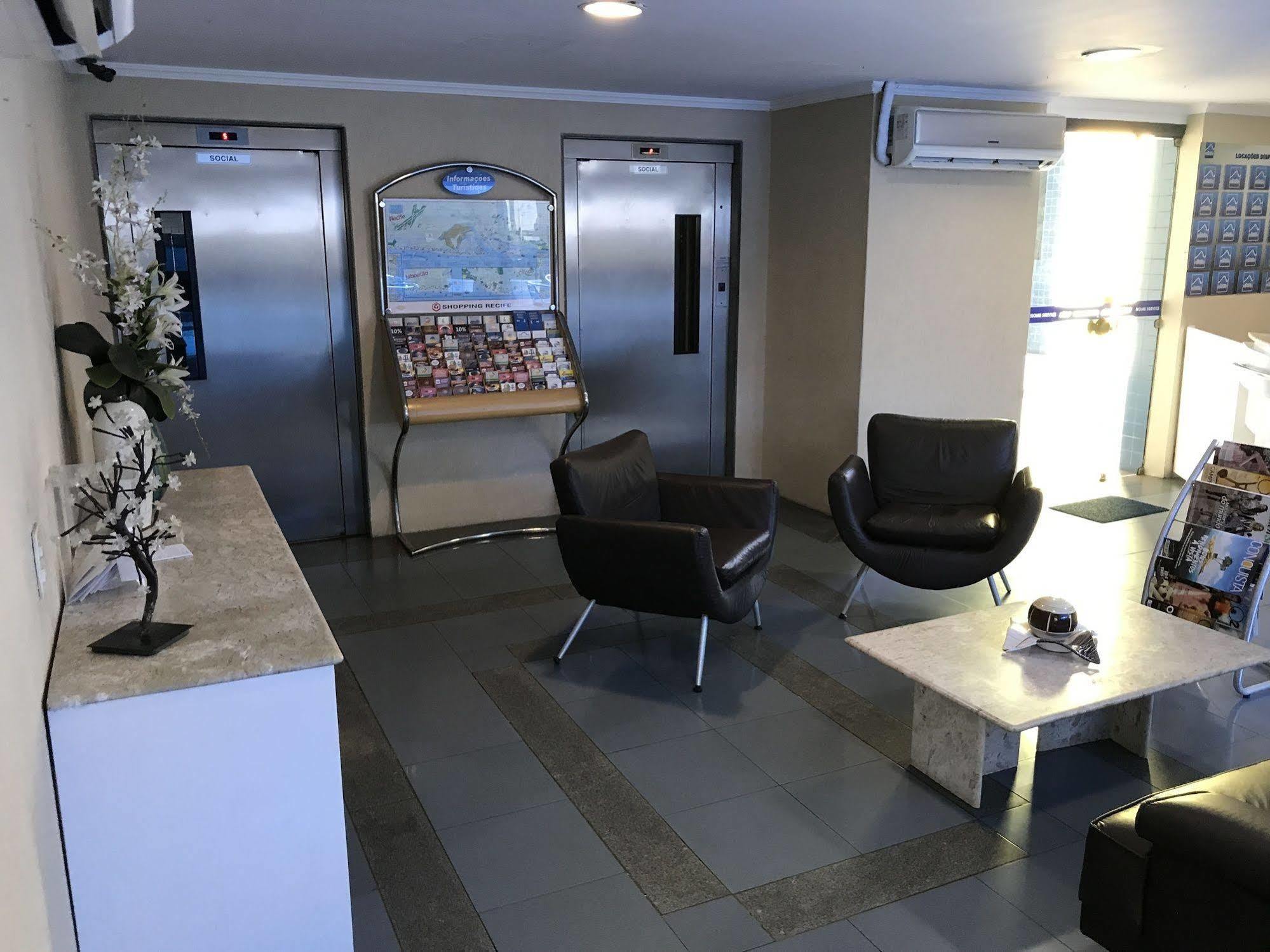 Aparthotel Everest Flats 2*